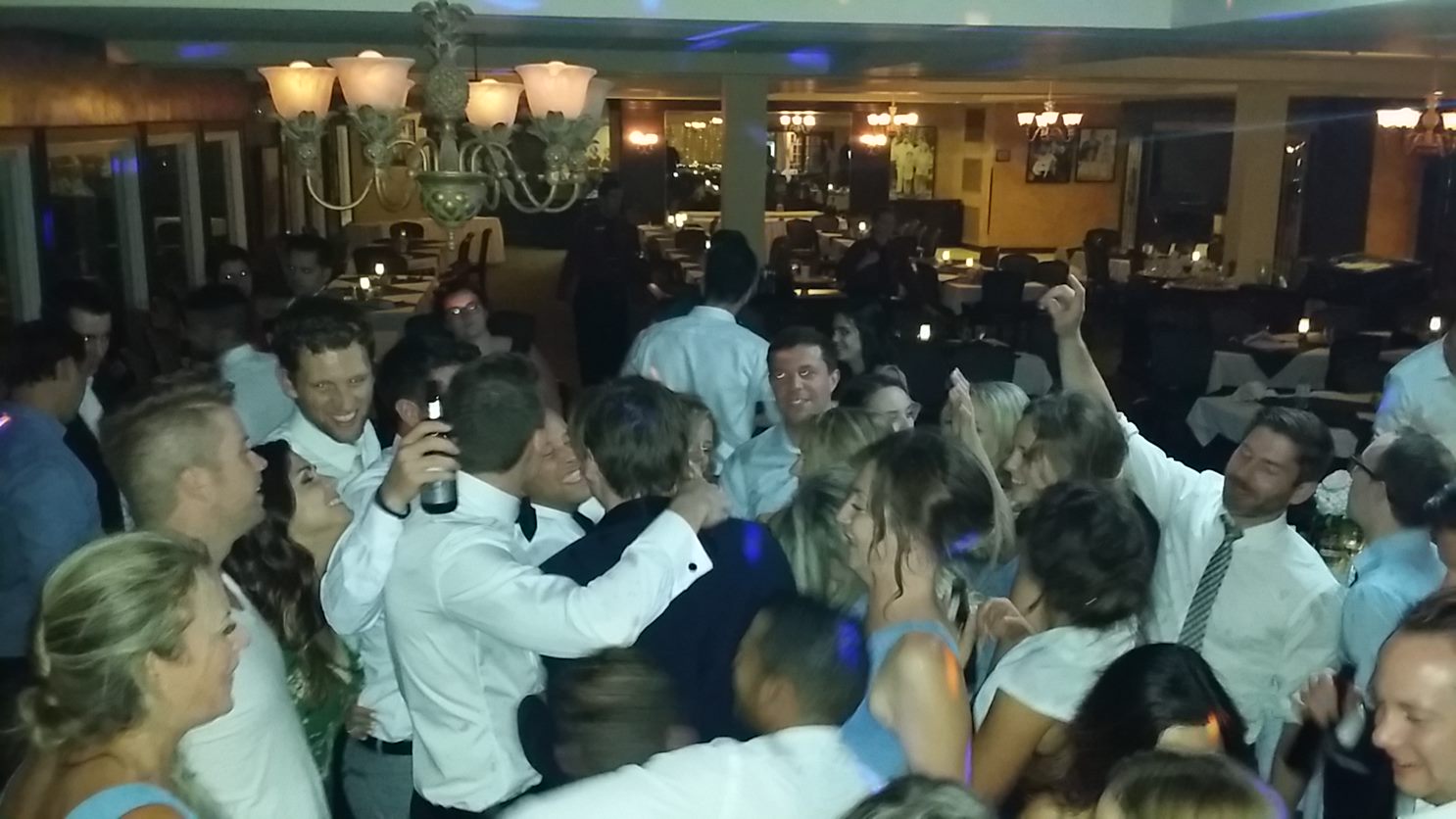 Fern Resort wedding cheers on the Dance Floor